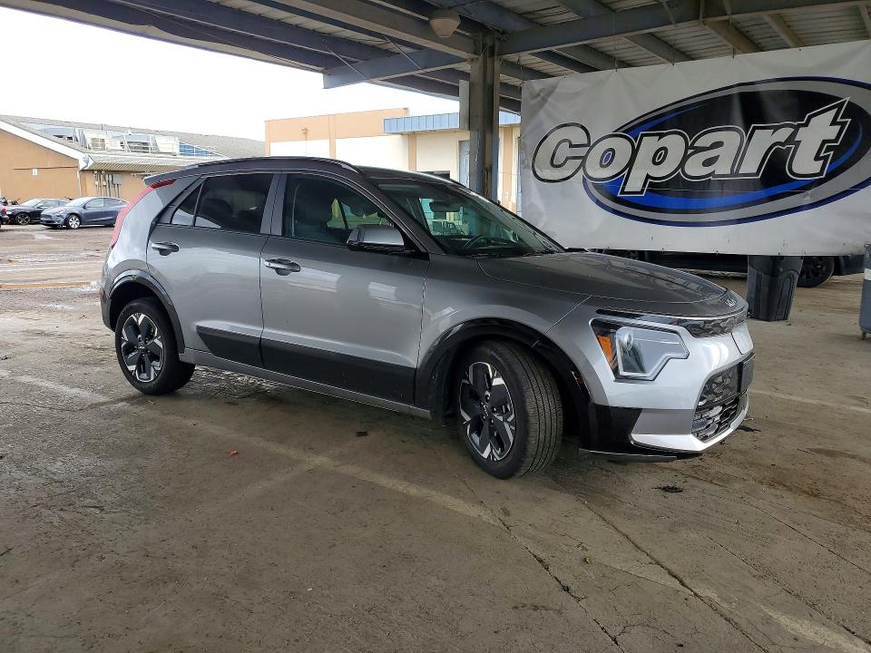 Photo 4 from auction – 2025 KIA NIRO with VIN KNDCR3L14S5143323