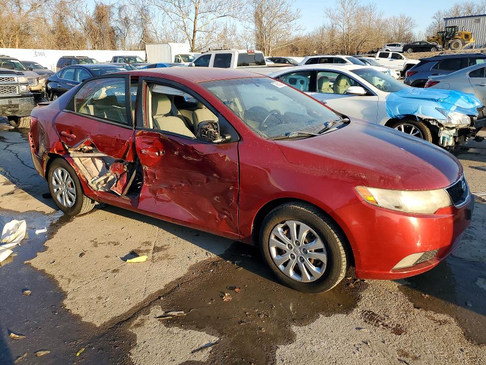 Photo 4 from auction – 2010 KIA FORTE with VIN KNAFU4A23A5824081