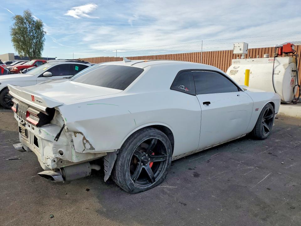 Photo 3 from auction – 2018 DODGE CHALLENGER with VIN 2C3CDZDJ0JH245195
