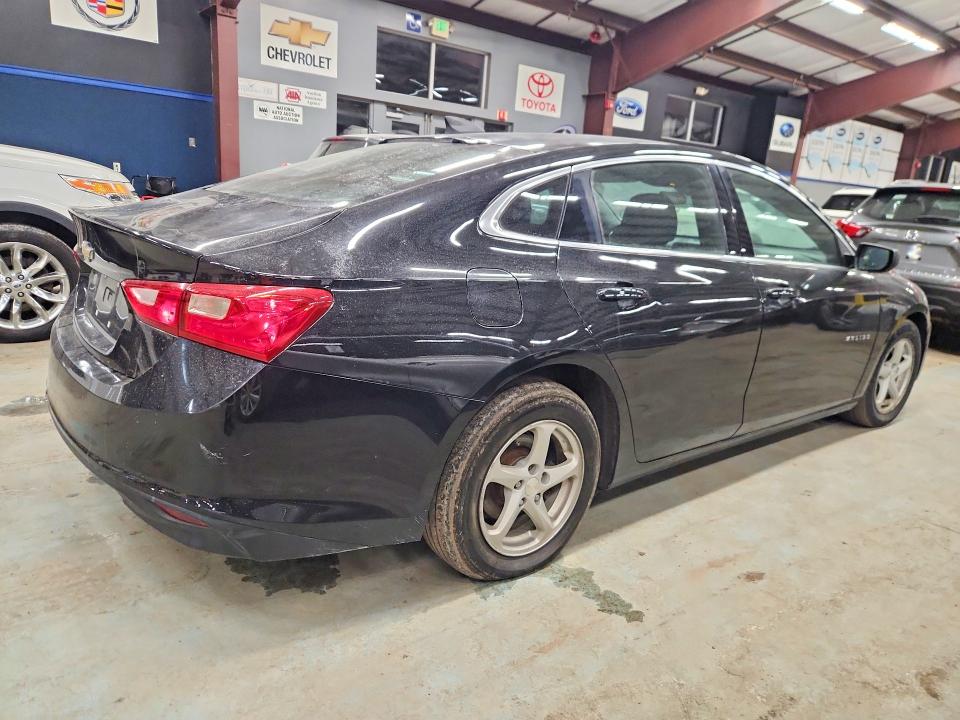 Photo 3 from auction – 2017 CHEVROLET MALIBU with VIN 1G1ZC5ST6HF169296
