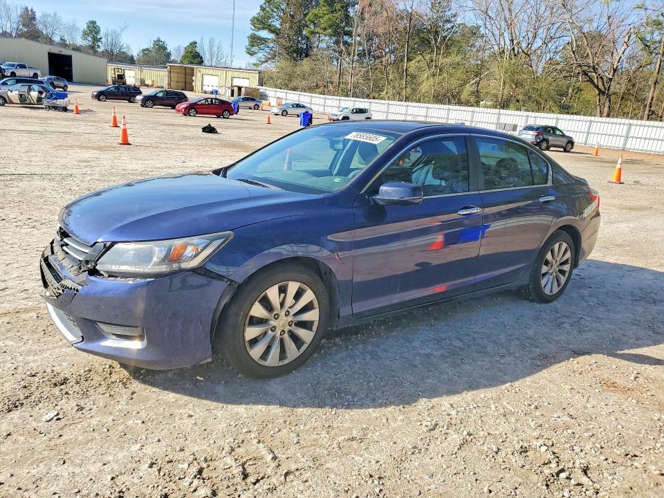 HONDA ACCORD 2014 with VIN 1HGCR2F83EA228167 - Photo from auction