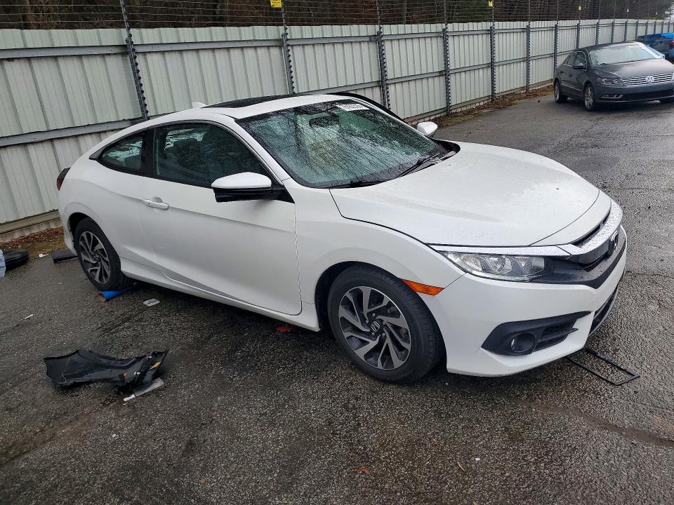 Photo 4 from auction – 2017 HONDA CIVIC EX with VIN 2HGFC3B36HH356004