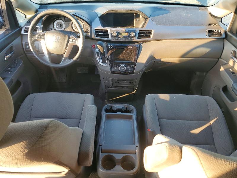 Photo 8 from auction – 2017 HONDA ODYSSEY SE with VIN 5FNRL5H33HB010190