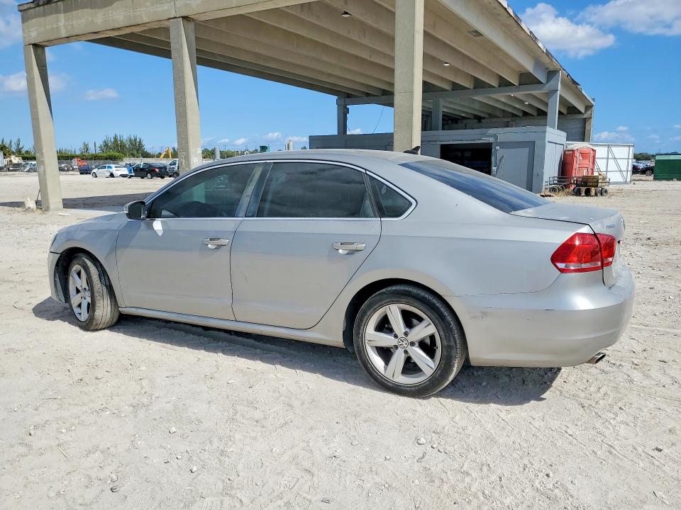 Photo 2 from auction – 2014 VOLKSWAGEN PASSAT SE with VIN 1VWBH7A34EC018085