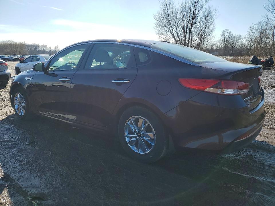 Photo 2 from auction – 2016 KIA OPTIMA with VIN 5XXGT4L38GG107339