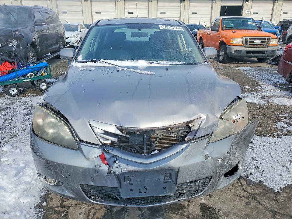 Photo 5 from auction – 2005 MAZDA 3 with VIN JM1BK343651241023