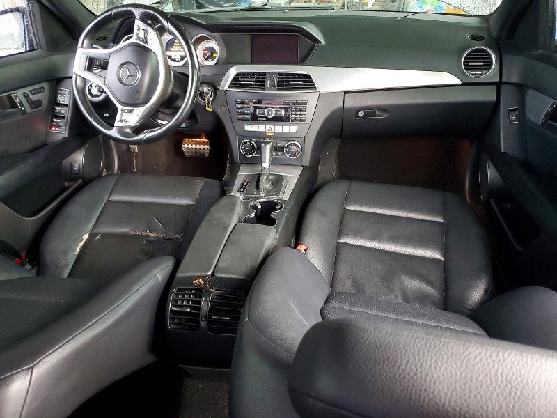 Photo 8 from auction – 2013 MERCEDES-BENZ C with VIN WDDGF4HB2DR275502