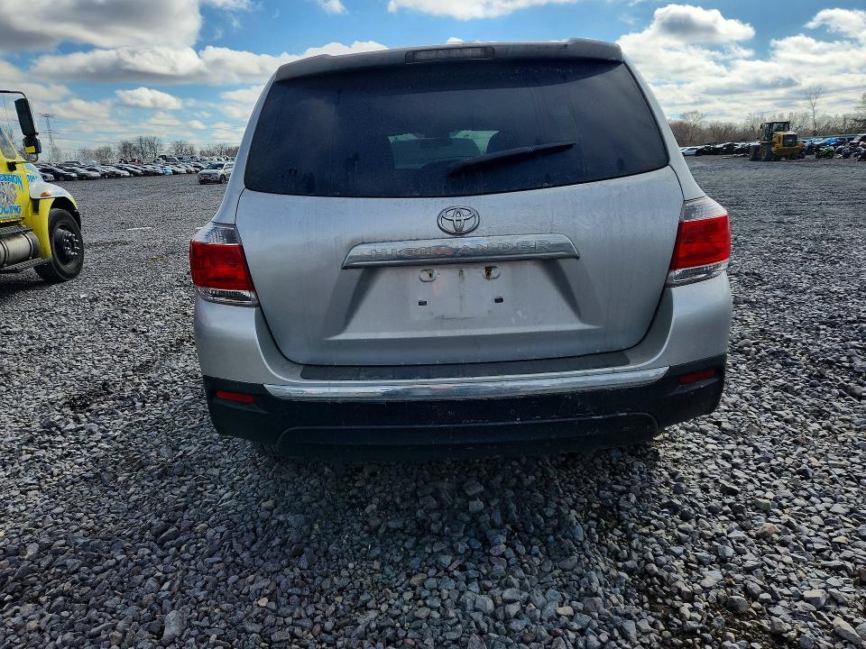 Photo 6 from auction – 2013 TOYOTA HIGHLANDER with VIN 5TDZA3EH7DS046013