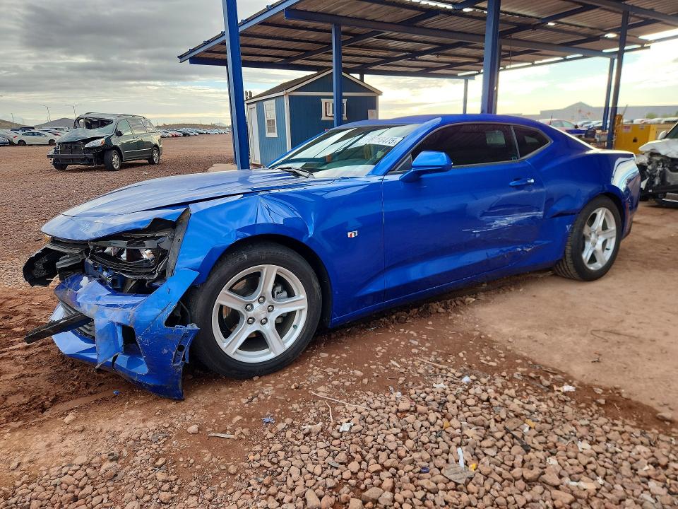 CHEVROLET CAMARO 2016 with VIN 1G1FB1RS8G0144011 - Photo from auction
