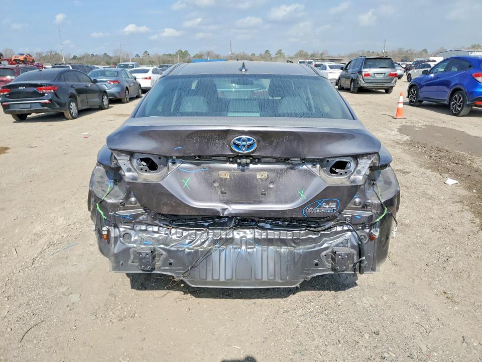 Photo 6 from auction – 2022 TOYOTA CAMRY with VIN 4T1C31AK7NU576190