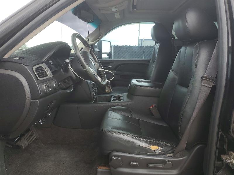 Photo 7 from auction – 2013 CHEVROLET AVALANCHE with VIN 3GNTKFE79DG344306