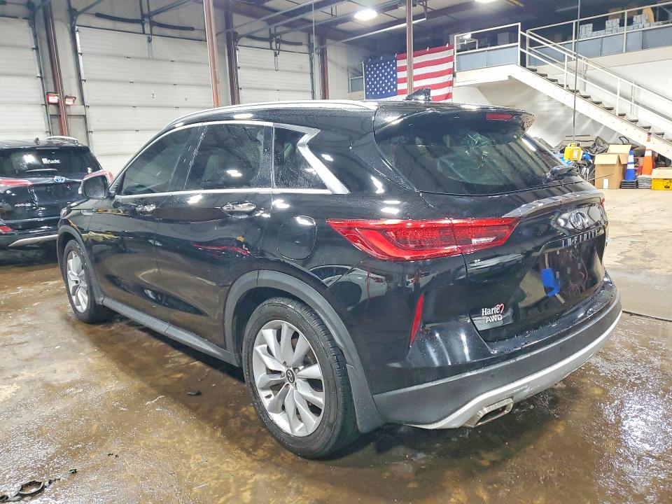 Photo 2 from auction – 2020 INFINITI QX50 PURE with VIN 3PCAJ5M31LF115697