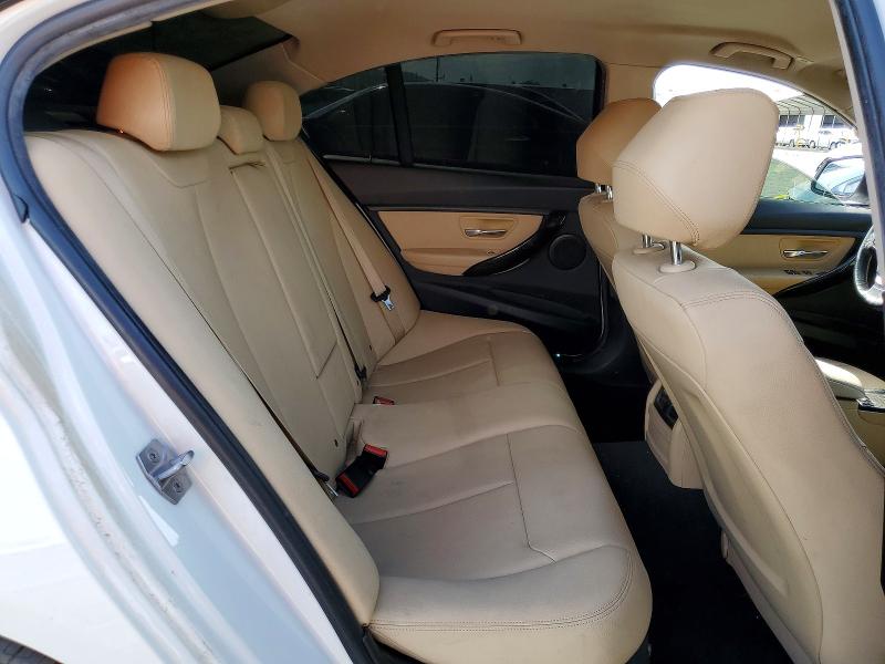 Photo 10 from auction – 2017 BMW 320 with VIN WBA8E1G32HNU15570