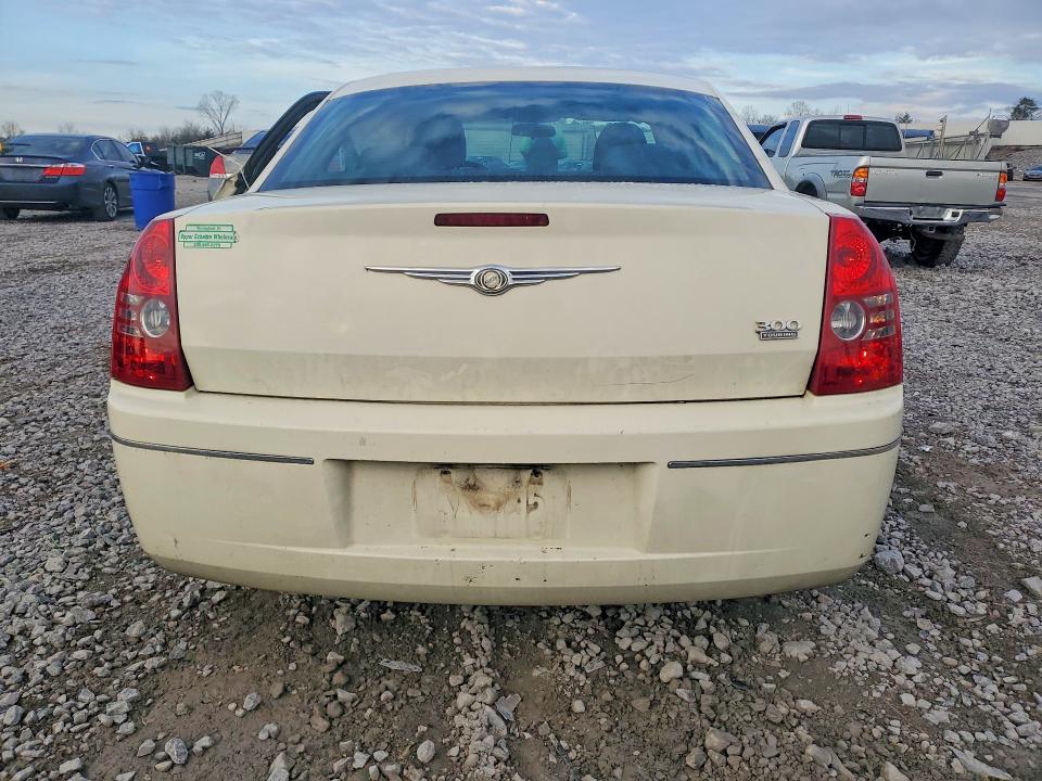 Photo 6 from auction – 2010 CHRYSLER 300 with VIN 2C3CA4CD6AH330601
