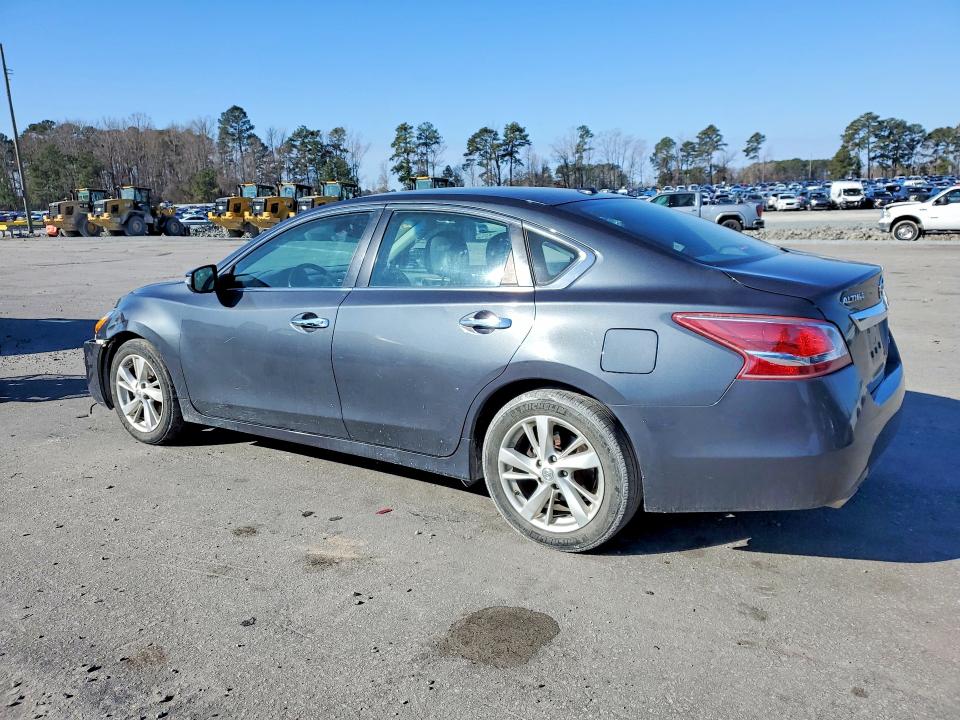 Photo 2 from auction – 2013 NISSAN ALTIMA with VIN 1N4AL3AP2DN404022