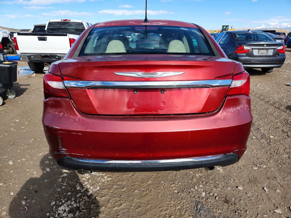 Photo 6 from auction – 2013 CHRYSLER 200 with VIN 1C3CCBCG1DN689018