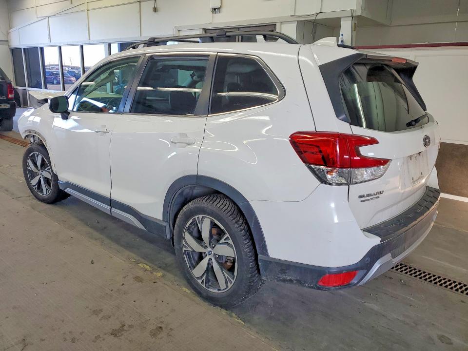 Photo 2 from auction – 2021 SUBARU FORESTER T with VIN JF2SKAXC7MH490650