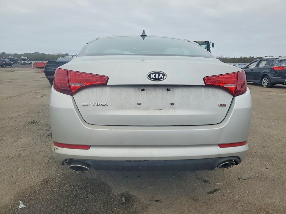 Photo 6 from auction – 2012 KIA OPTIMA with VIN 5XXGM4A79CG033152