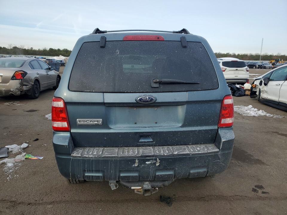 Photo 6 from auction – 2011 FORD ESCAPE with VIN 1FMCU0D77AKC64116