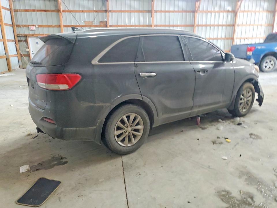 Photo 3 from auction – 2016 KIA SORENTO with VIN 5XYPG4A30GG089986