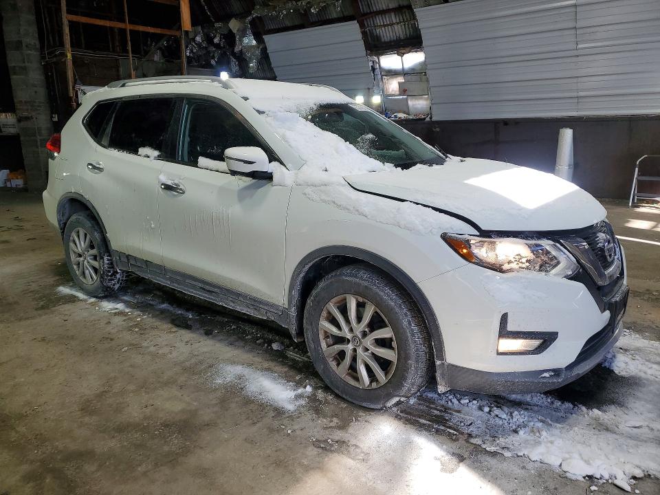 Photo 4 from auction – 2017 NISSAN ROGUE S with VIN KNMAT2MV7HP560131