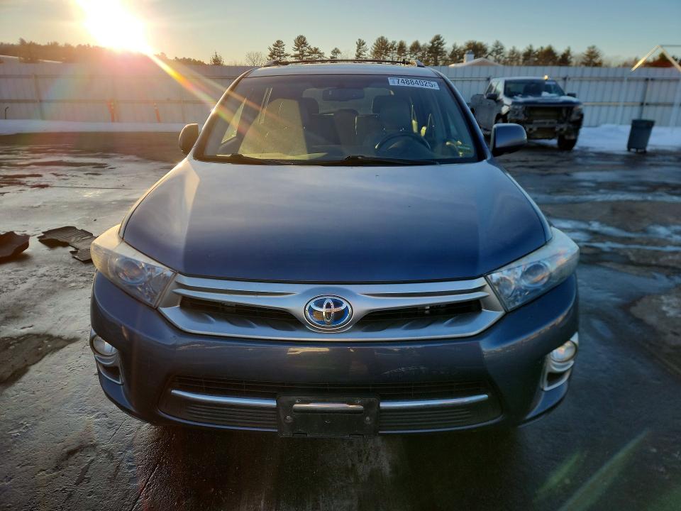 Photo 5 from auction – 2013 TOYOTA HIGHLANDER with VIN JTEDC3EH9D2016289