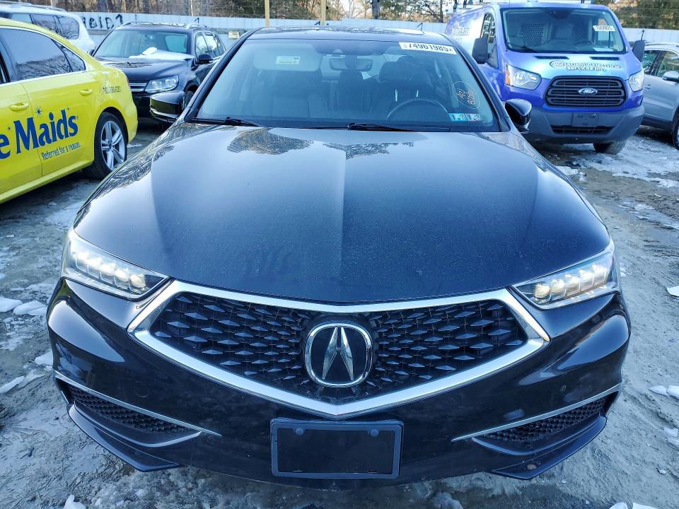 Photo 5 from auction – 2018 ACURA TLX with VIN 19UUB1F38JA003728