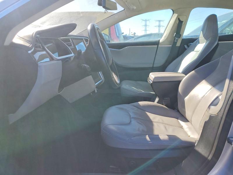 Photo 7 from auction – 2014 TESLA MODEL S with VIN 5YJSA1S19EFP36445