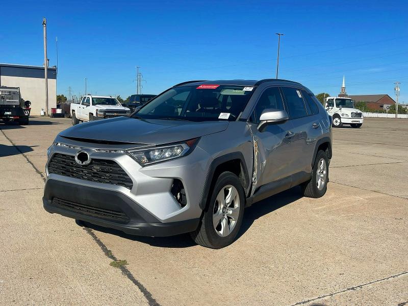 Photo 2 from auction – 2020 TOYOTA RAV4 XLE with VIN 2T3P1RFV5LC097927
