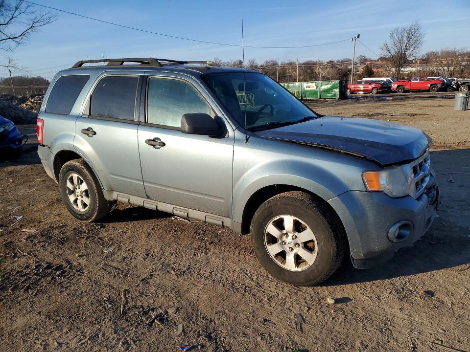 Photo 4 from auction – 2012 FORD ESCAPE XLT with VIN 1FMCU9DG0CKA87402
