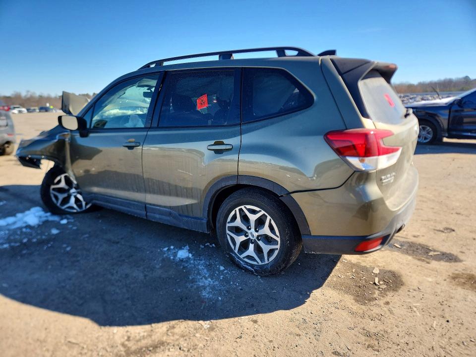 Photo 2 from auction – 2024 SUBARU FORESTER P with VIN JF2SKADC8RH501425