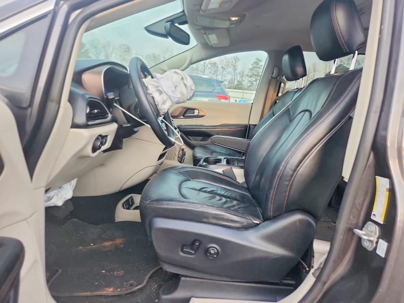 Photo 7 from auction – 2019 CHRYSLER PACIFICA with VIN 2C4RC1FG9KR703775