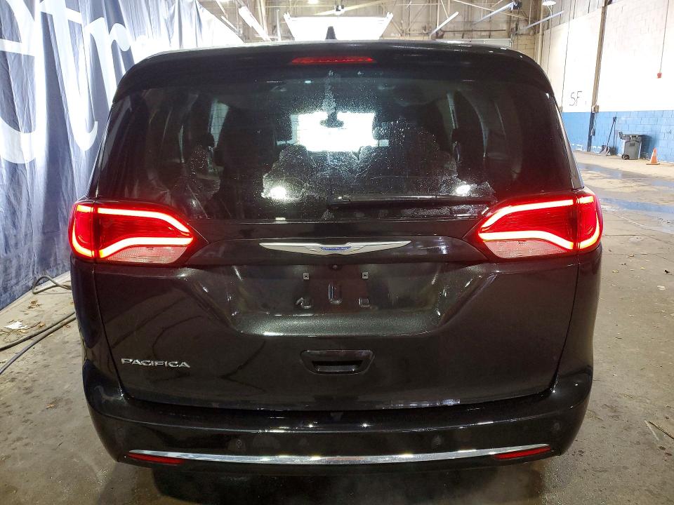 Photo 6 from auction – 2017 CHRYSLER PACIFICA T with VIN 2C4RC1EG6HR721130