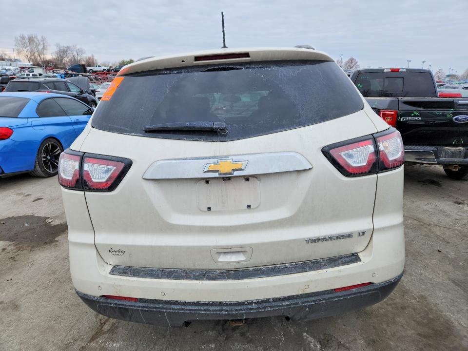 Photo 6 from auction – 2015 CHEVROLET TRAVERSE with VIN 1GNKRGKD2FJ144229
