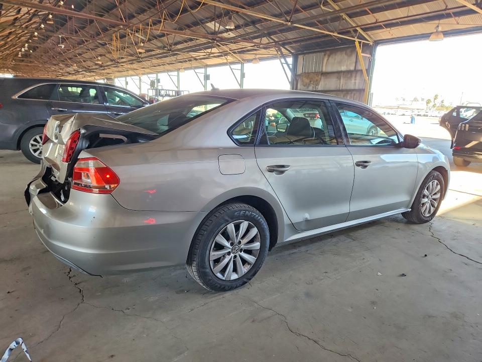 Photo 3 from auction – 2012 VOLKSWAGEN PASSAT S with VIN 1VWAP7A36CC086772