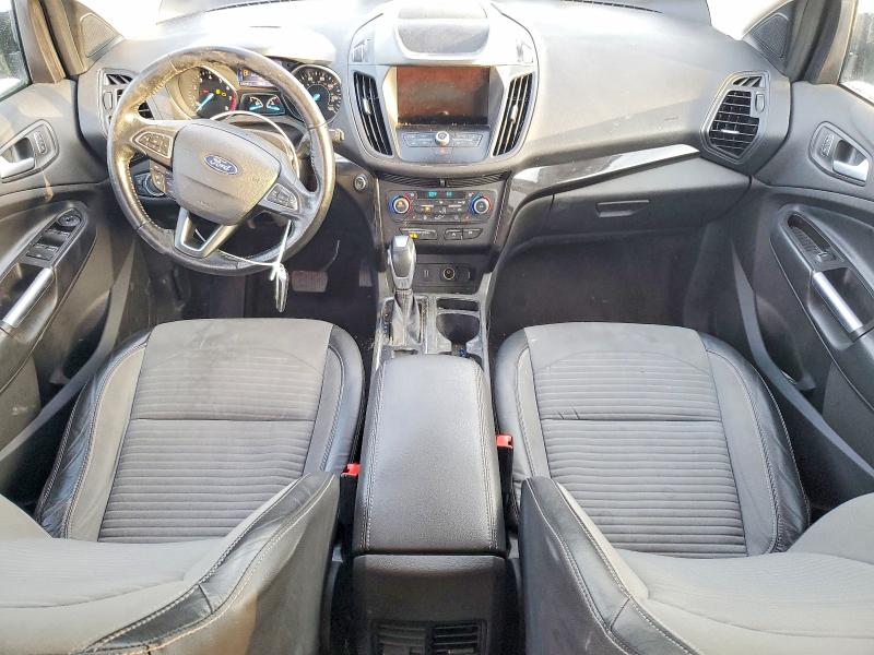 Photo 8 from auction – 2019 FORD ESCAPE SE with VIN 1FMCU9GD8KUA21863