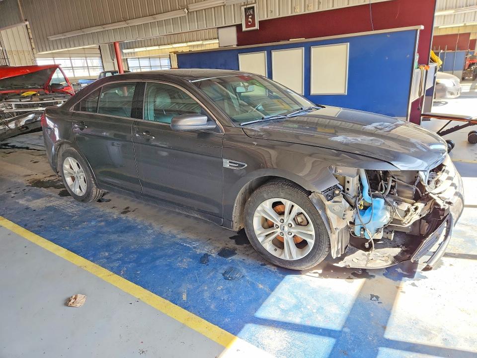 Photo 4 from auction – 2016 FORD TAURUS with VIN 1FAHP2E85GG100692