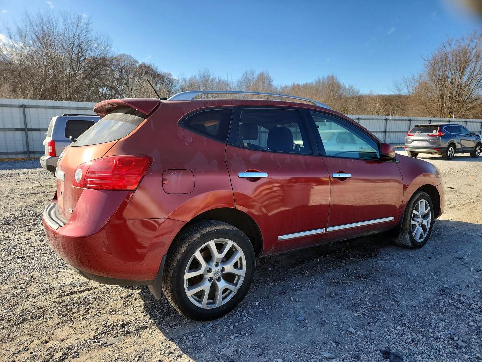 Photo 3 from auction – 2011 NISSAN ROGUE with VIN JN8AS5MT1BW179685