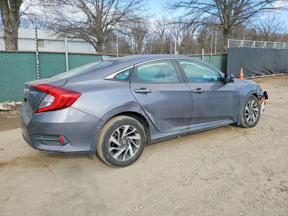 Photo 3 from auction – 2017 HONDA CIVIC with VIN 2HGFC2F8XHH522993
