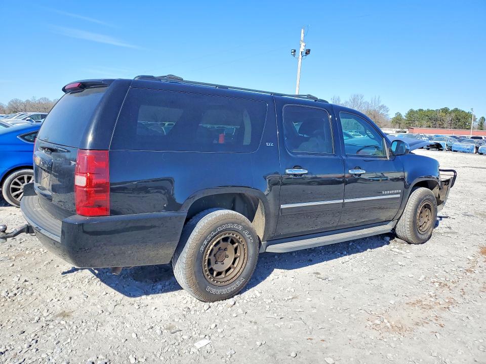 Photo 3 from auction – 2013 CHEVROLET SUBURBAN with VIN 1GNSKKE73DR241063