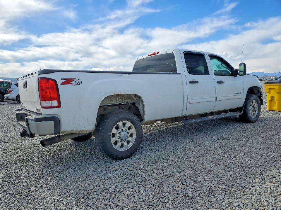 Photo 3 from auction – 2014 GMC SIERRA with VIN 1GT120CG2EF161249