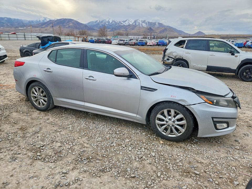 Photo 4 from auction – 2015 KIA OPTIMA with VIN 5XXGM4A76FG473298