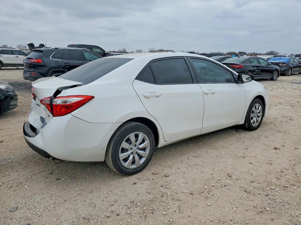 Photo 3 from auction – 2015 TOYOTA COROLLA with VIN 5YFBURHEXFP224974