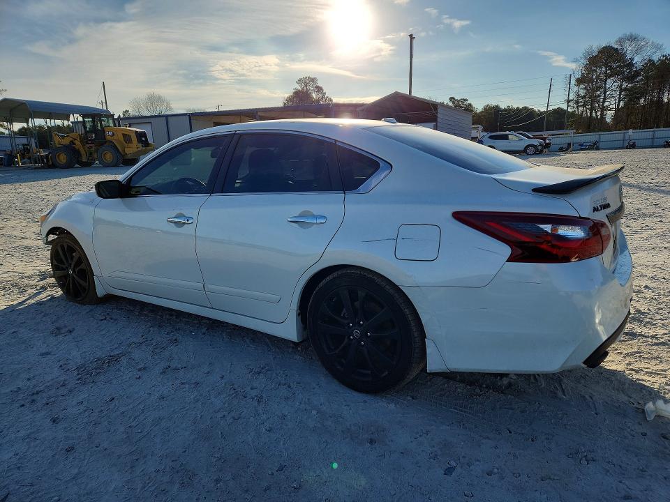 Photo 2 from auction – 2018 NISSAN ALTIMA with VIN 1N4AL3AP3JC268359