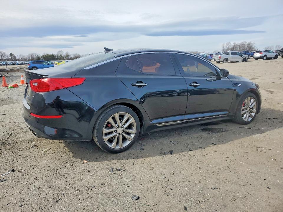 Photo 3 from auction – 2015 KIA OPTIMA with VIN 5XXGR4A67FG398877