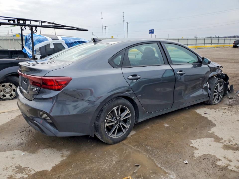 Photo 3 from auction – 2024 KIA FORTE with VIN 3KPF24AD6RE828149