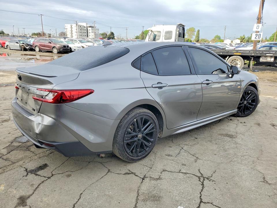 Photo 3 from auction – 2025 TOYOTA CAMRY with VIN 4T1DAACK0SU617682