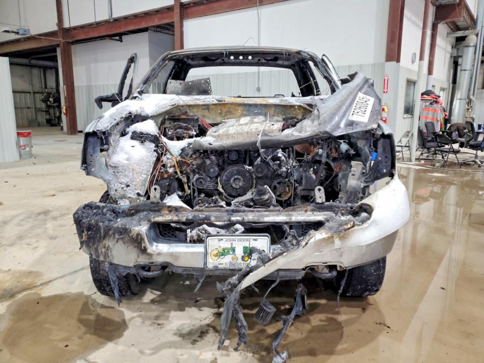 Photo 5 from auction – 2004 FORD F150 with VIN 1FTVF14584NB81230