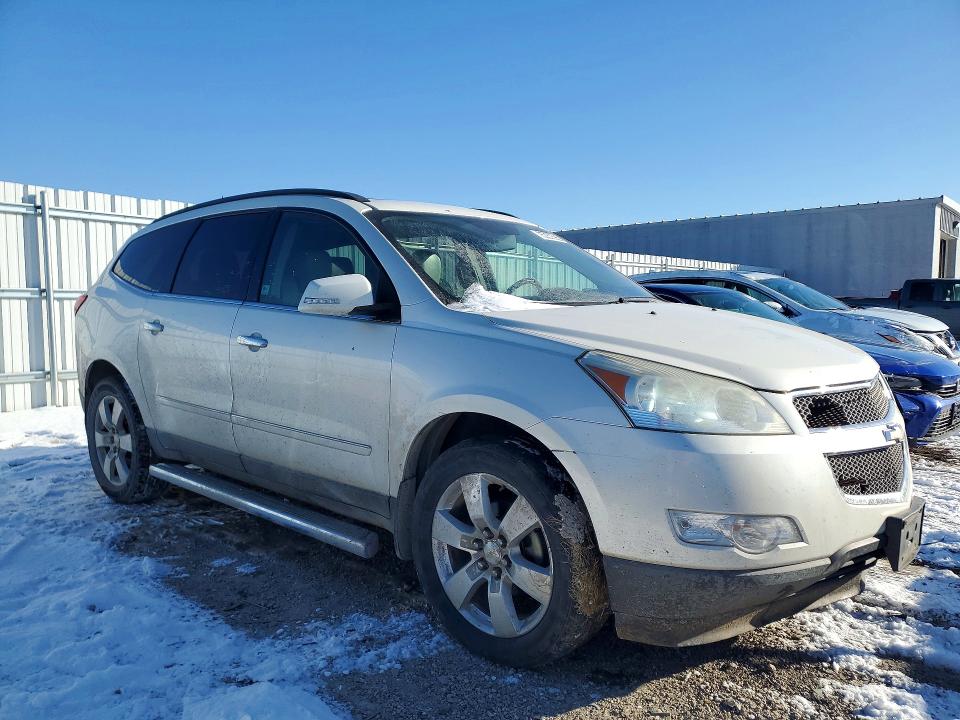 Photo 4 from auction – 2011 CHEVROLET TRAVERSE L with VIN 1GNKVLED7BJ217623