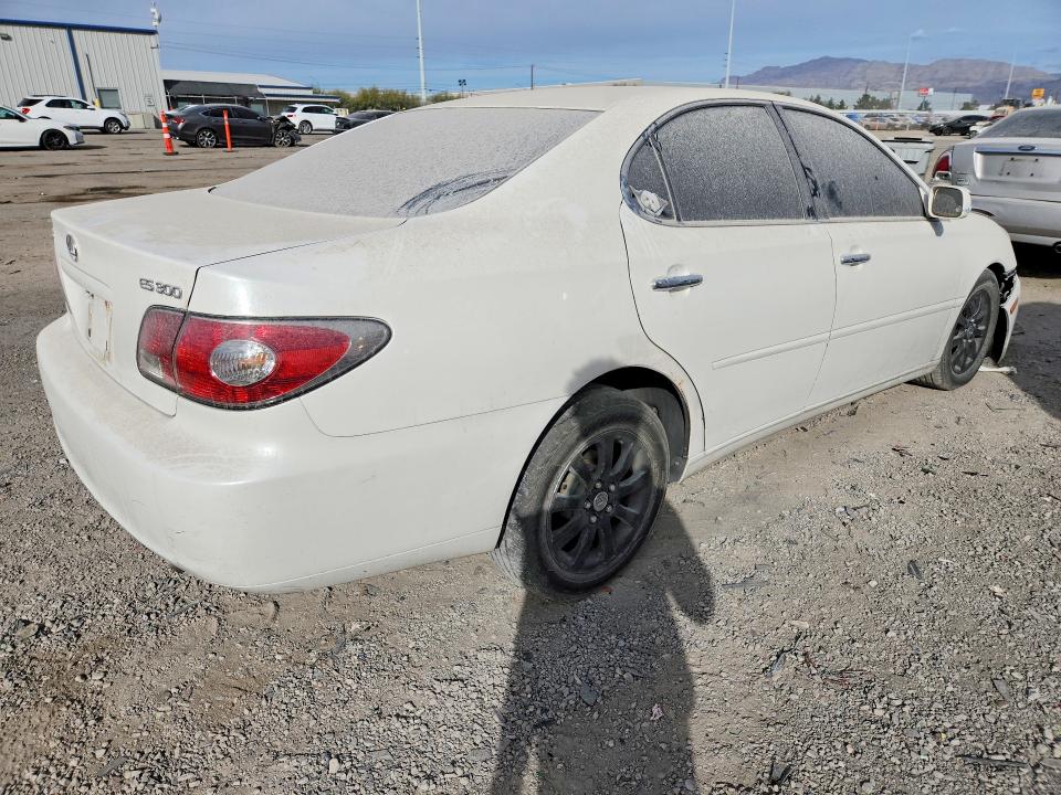 Photo 3 from auction – 2002 LEXUS ES 300 with VIN JTHBF30G325016266